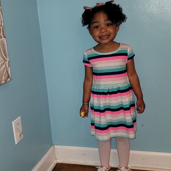 Meet your Posher, Nicole - Picture 4 of 6